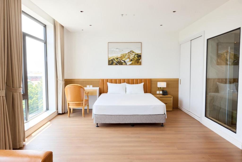 An Phát Luxury Hotel - Family Studio
