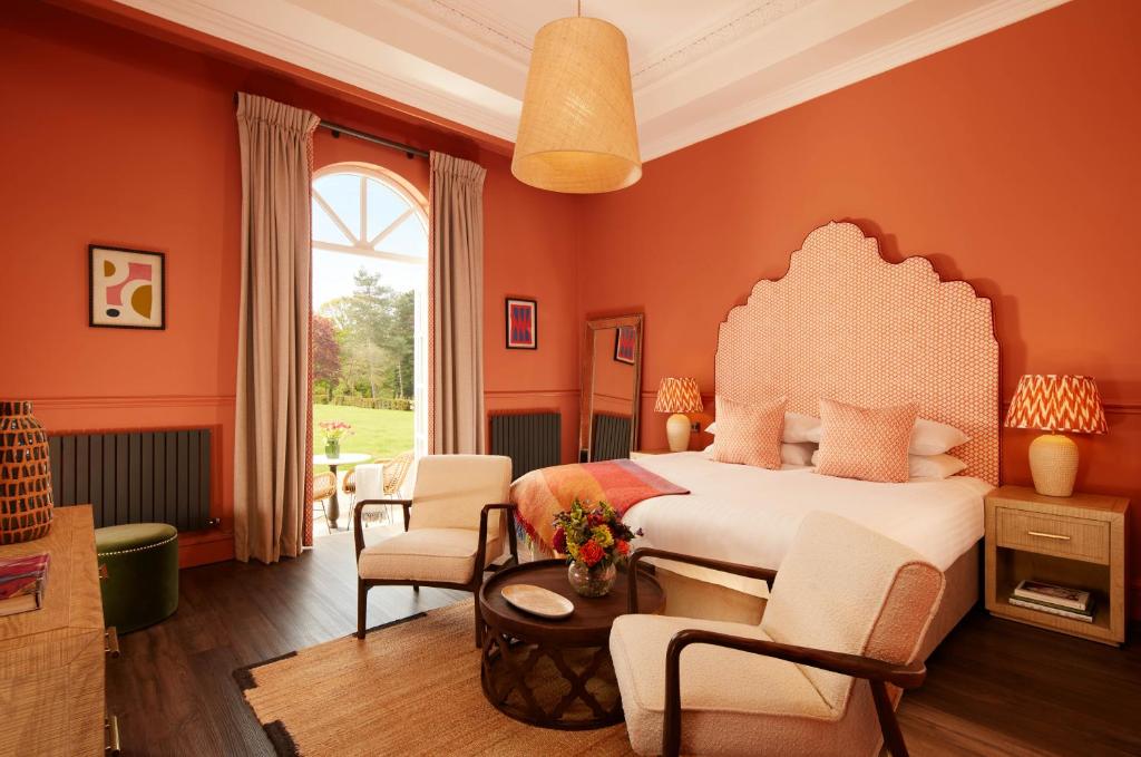 Down Hall Hotel - 