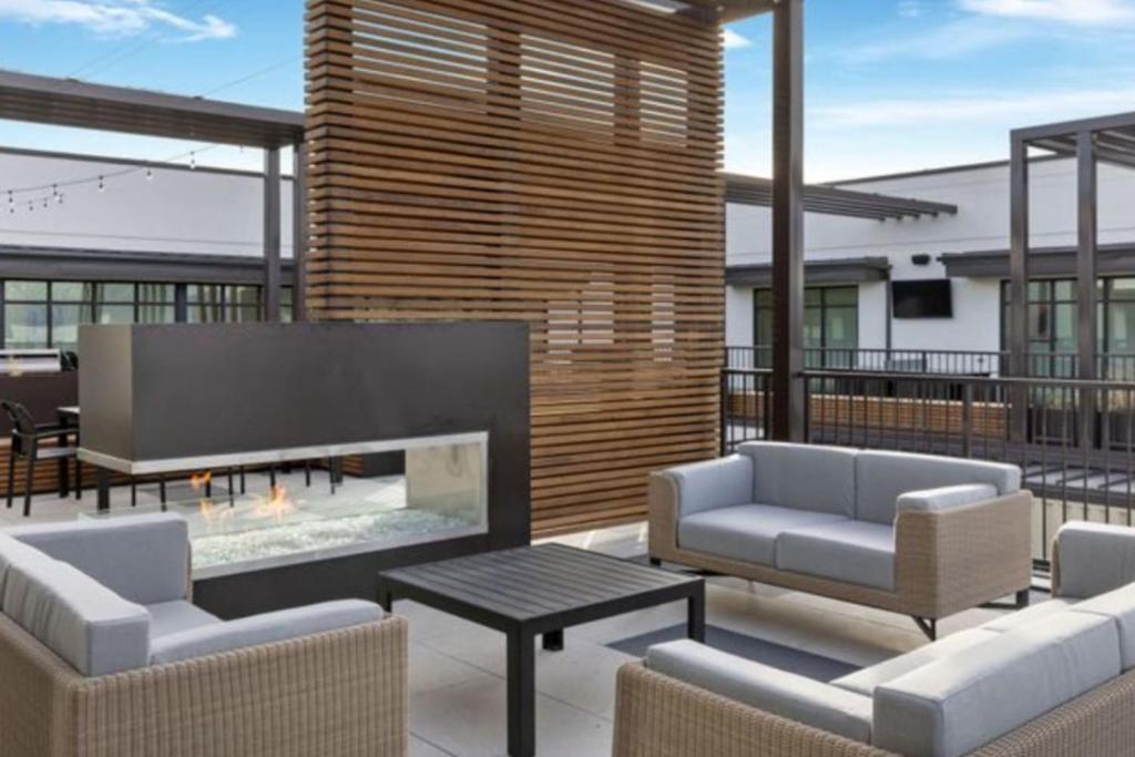 Posezení v ubytování Beehive Escape -Salt Lake City