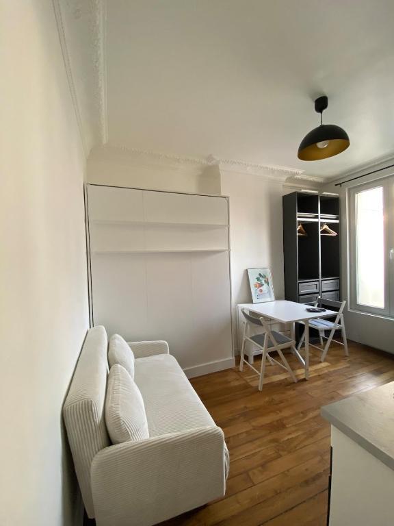 Equipped studio - Paris, 15th