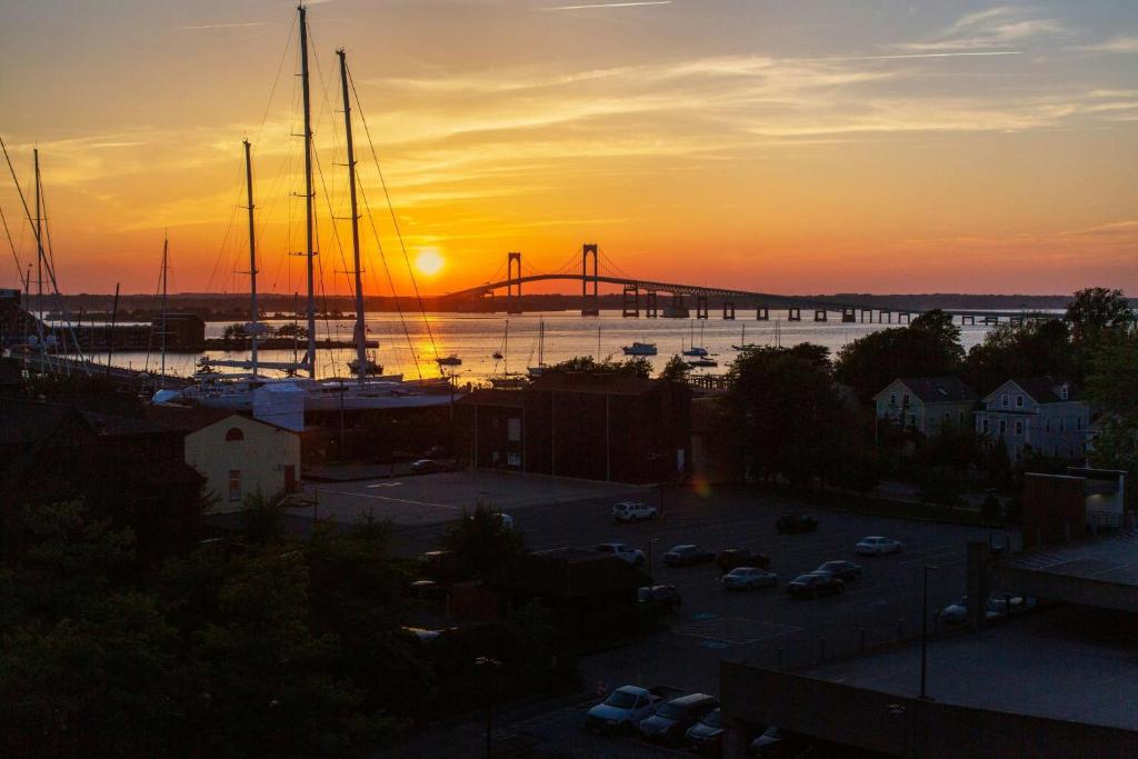 Newport Marriott Hotel & Spa - 
