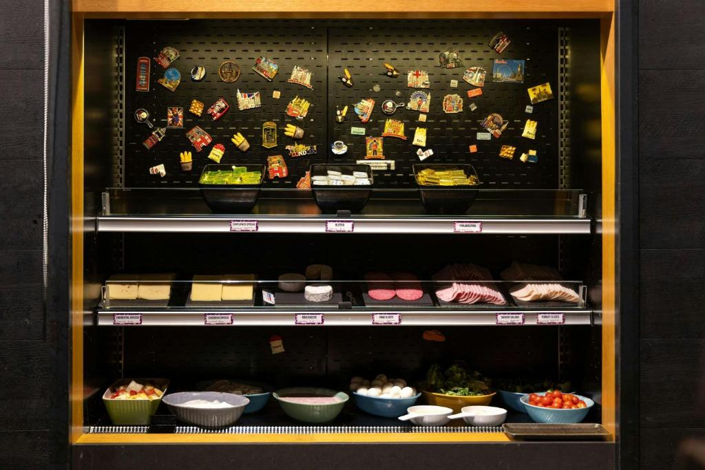 Moxy London Stratford - Resim 42