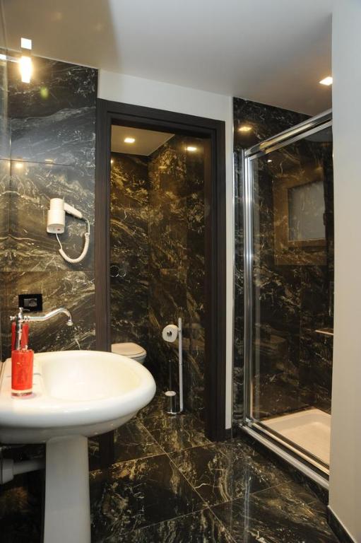 Koupelna v ubytování La Mainolda B&B