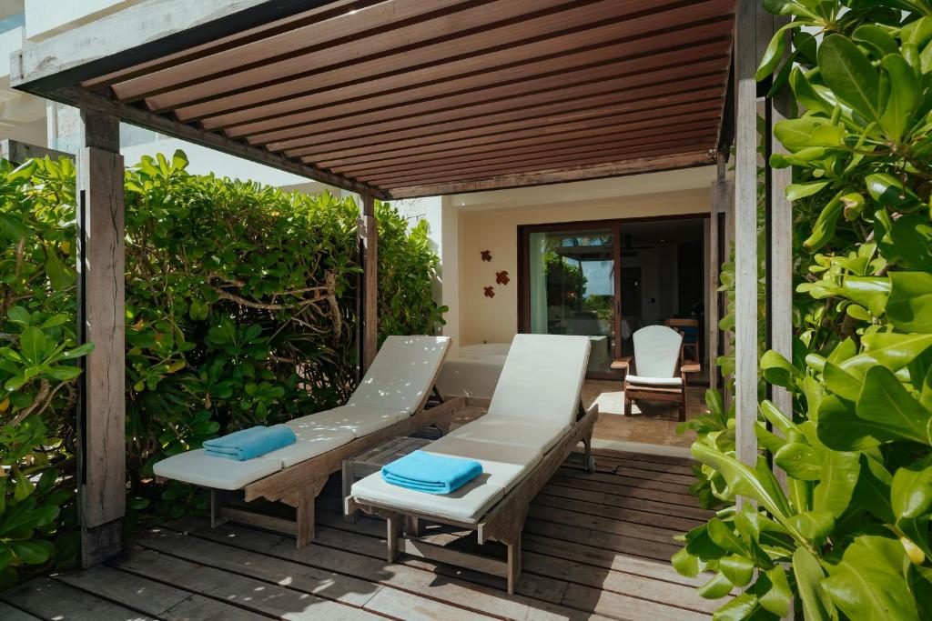 Akumal Bay Beach & Spa Resort