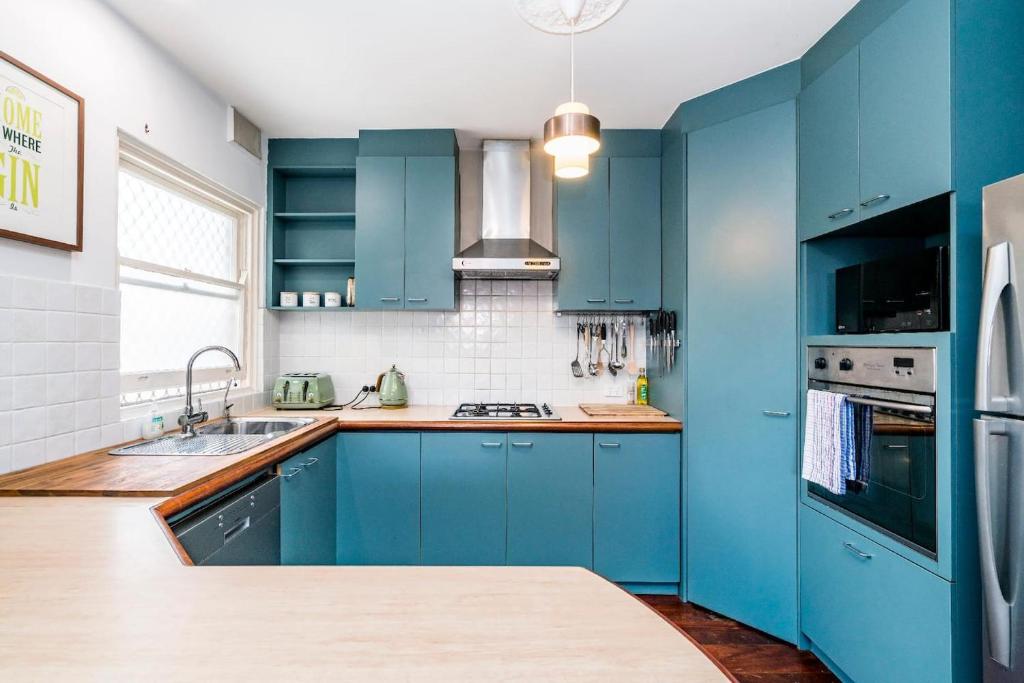 3 Funky &cool Family Coolbinia 2br For 4 - Housity
