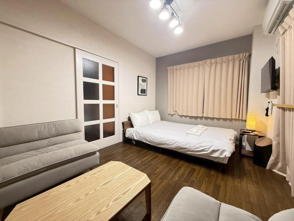 NEST BASE Ikebukuro 302
