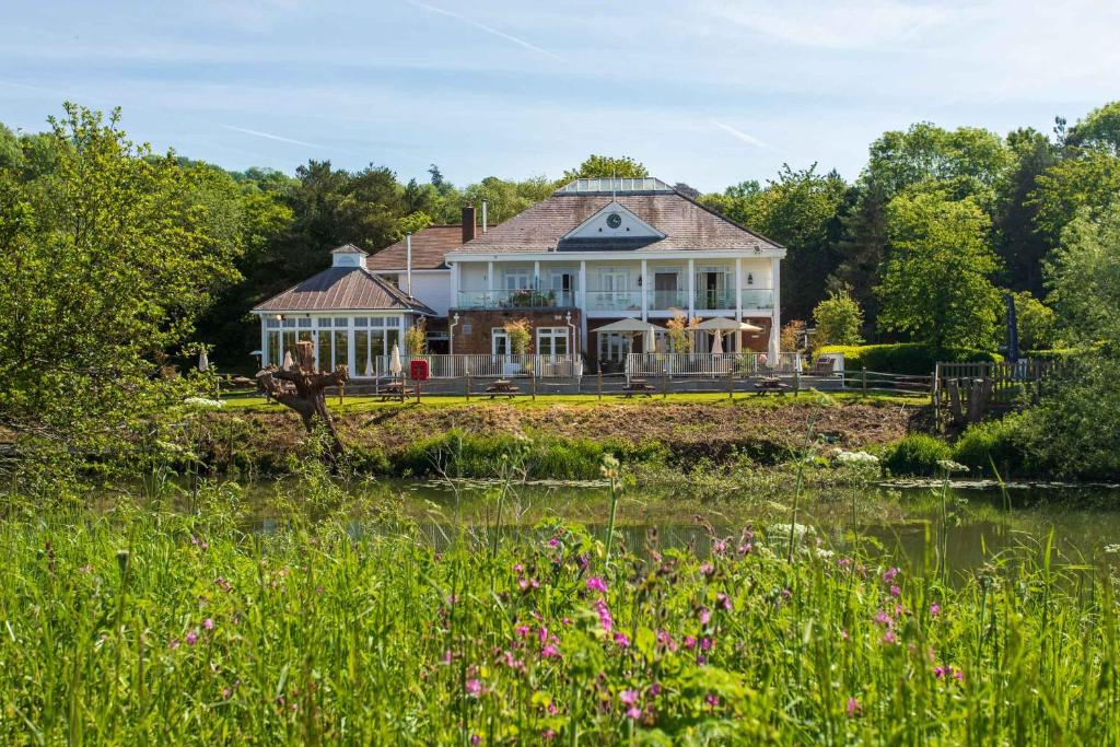 The Boathouse - Resim 6