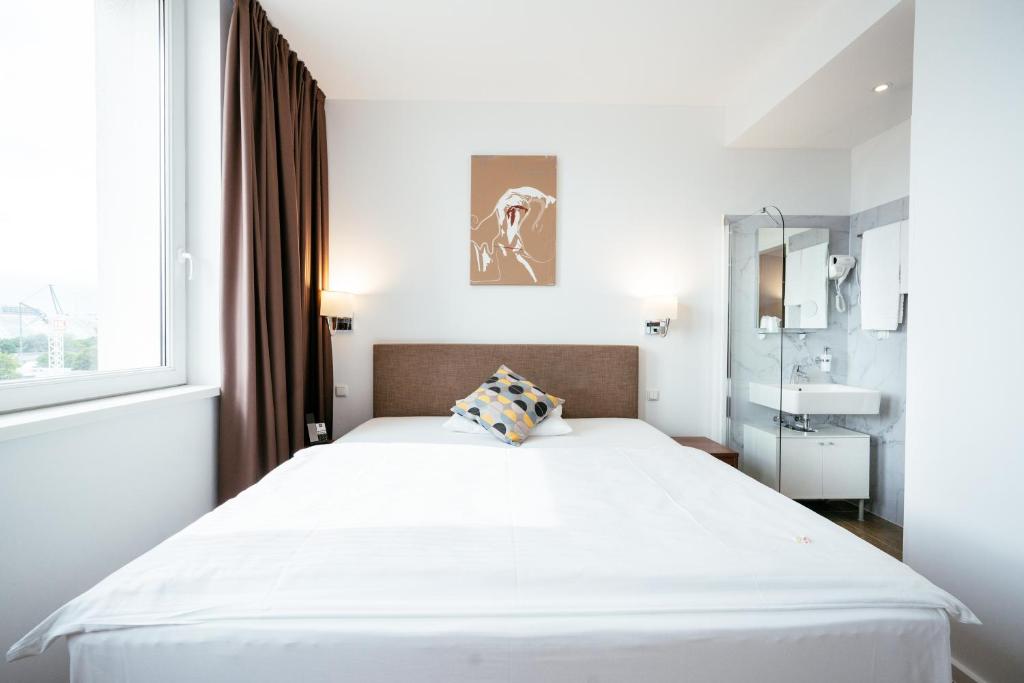 BO Hotel Hamburg - Resim 18