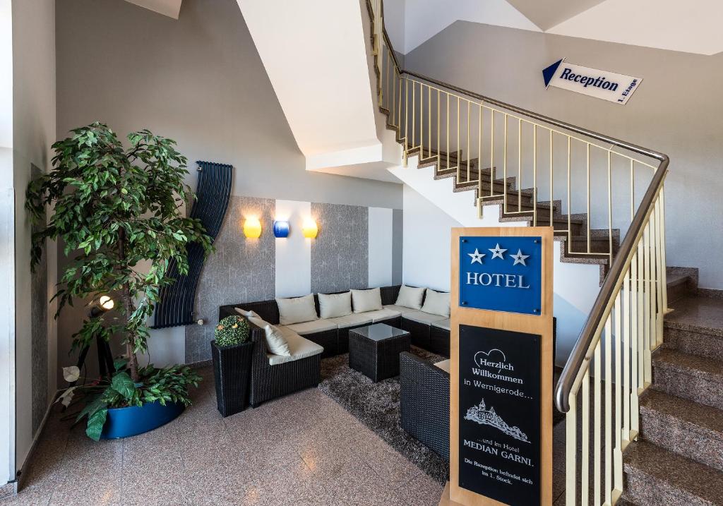 Median Hotel Garni - 16