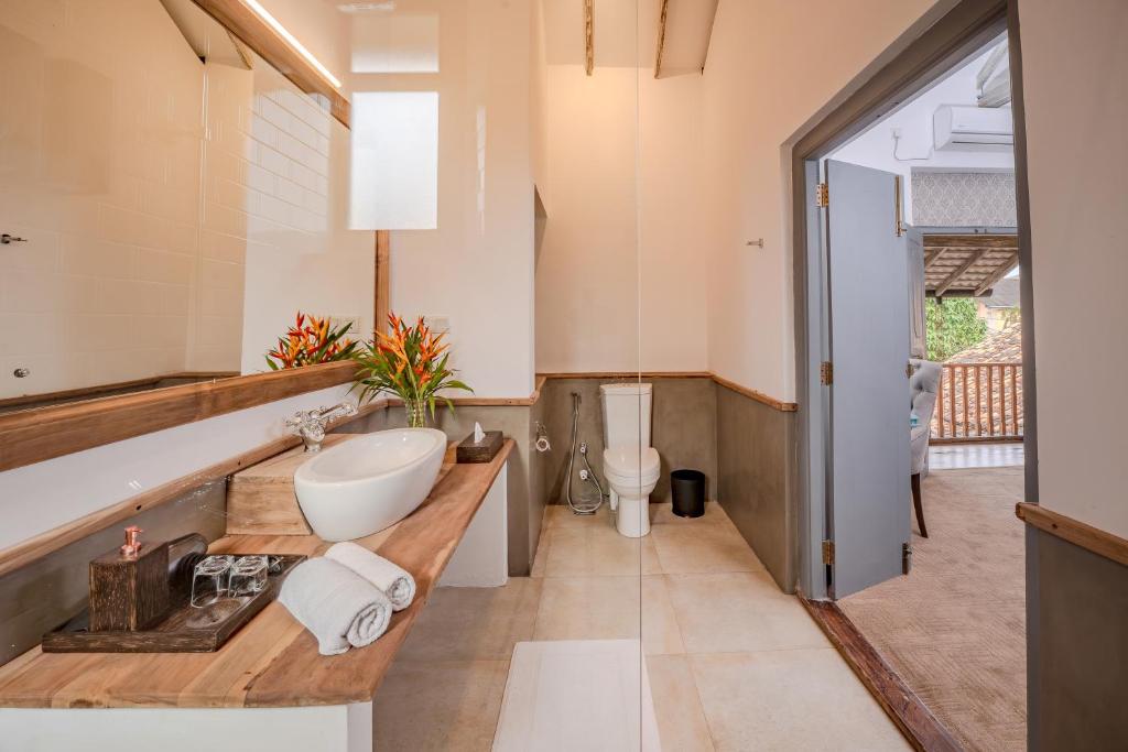 The Dutch Bungalow - 8