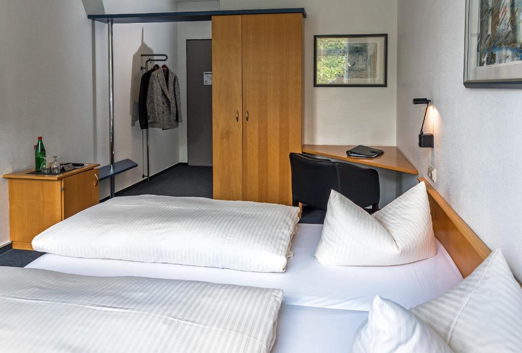 Median Hotel Garni - 6