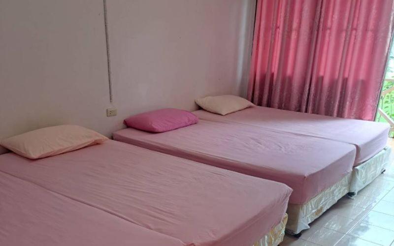 Fotografie z fotogalerie ubytování Kohchang Honeymoon Beach Resort v destinaci Ban Chek Bae (1)