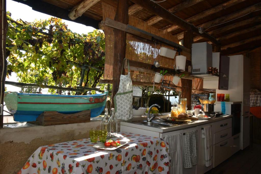 Jídlo v luxury tent nebo okolí