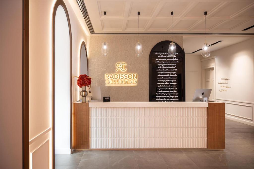 Radisson Collection Hotel, Basilica Budapest - Resim 8