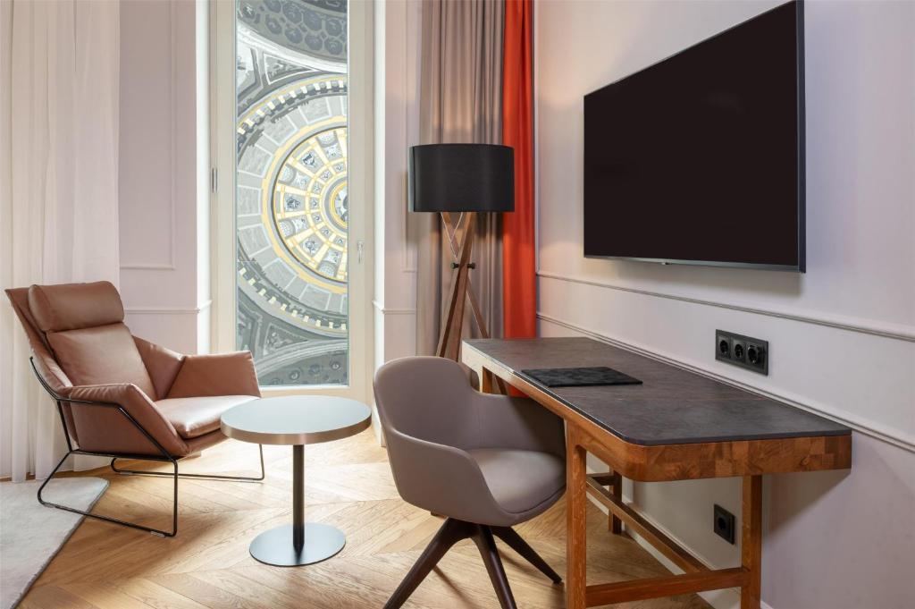 Radisson Collection Hotel, Basilica Budapest - Resim 13