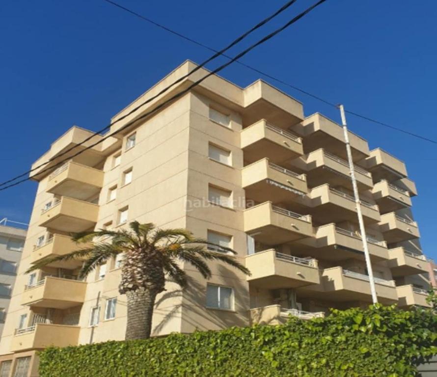 Το κτήριο όπου στεγάζεται  το διαμέρισμα