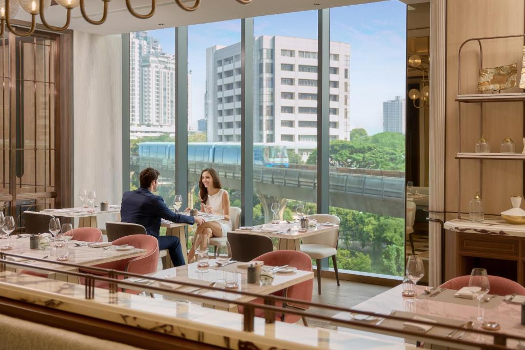 InterContinental Bangkok Sukhumvit by IHG - Resim 5