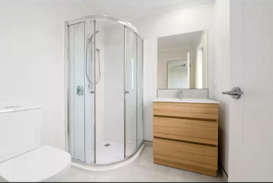 Two Bedrooms With Two Bathrooms - Resim 3