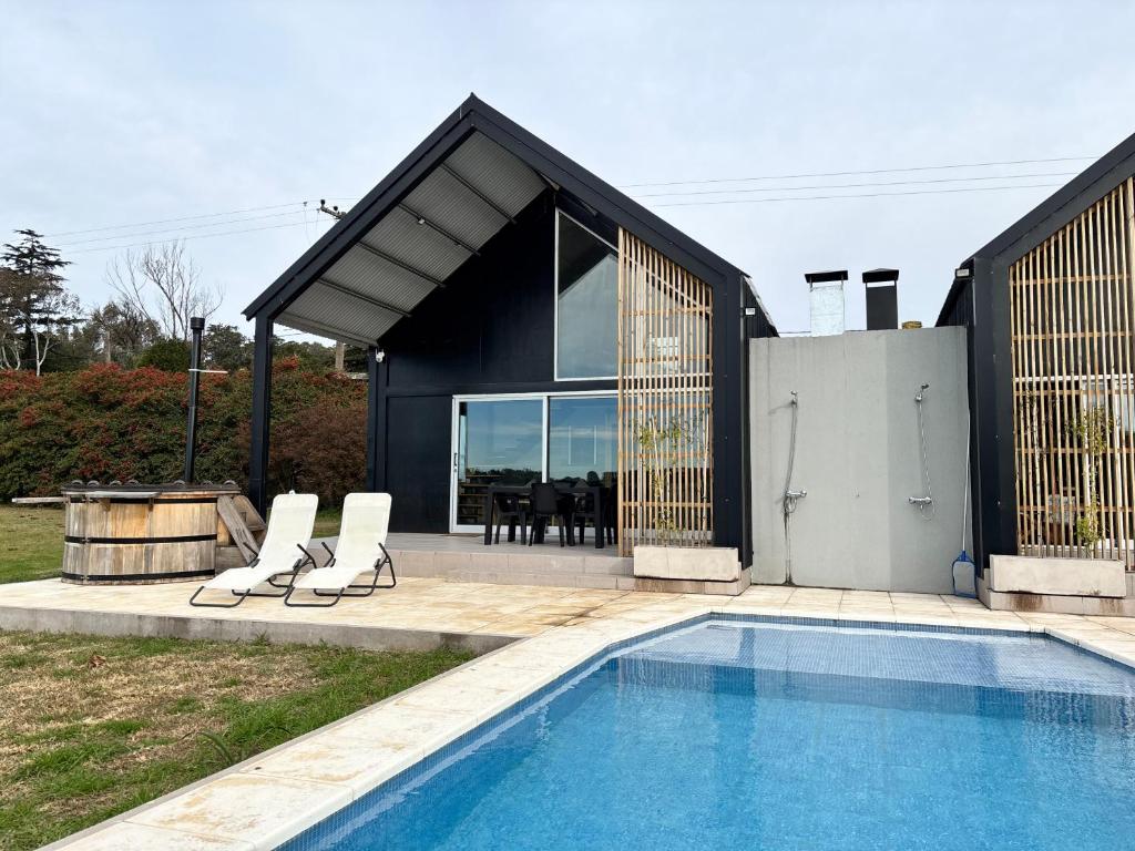 Hồ bơi trong/gần Complejo Granero Sierras