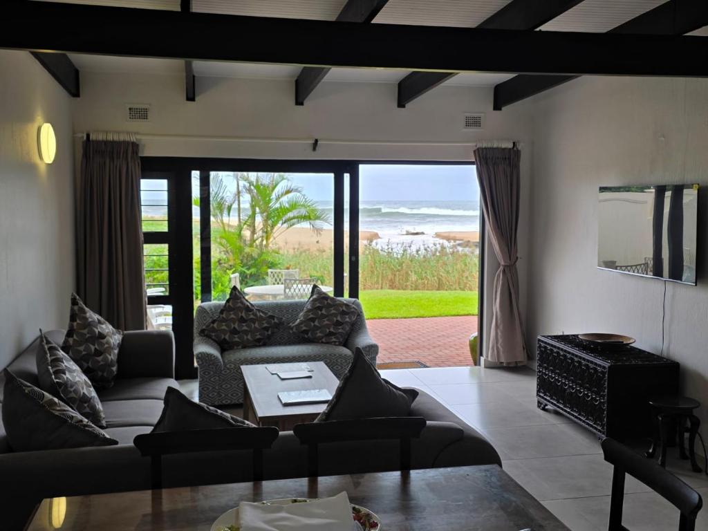 Χώρος καθιστικού στο Villa Del Peche 13