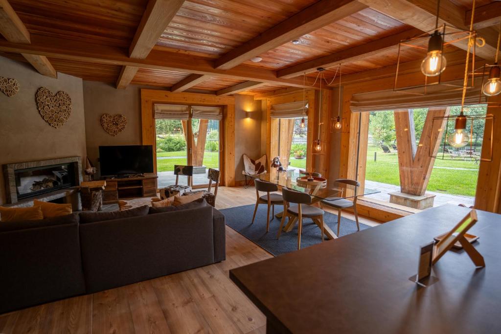 Au Charmant Petit Lac - Ecohotel Parc & Spa
