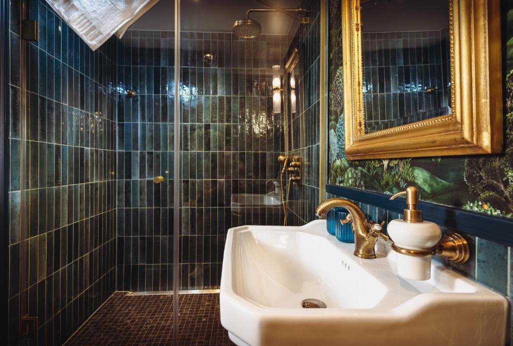 Madame C - Hôtel très particulier - Resim 43