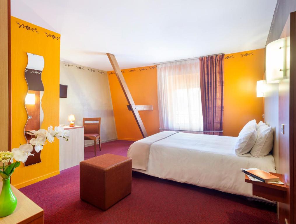 BRIT HOTEL Le Lion d'Or CHINON - Standaard Tweepersoonskamer
