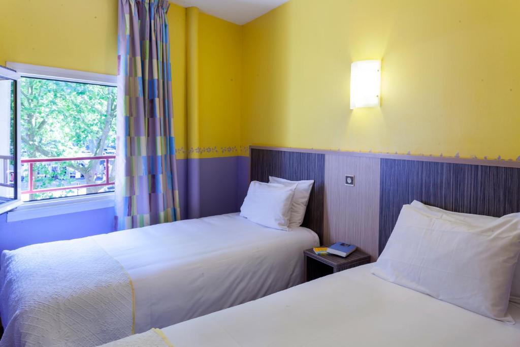 BRIT HOTEL Le Lion d'Or CHINON - Tweepersoonskamer Met 2 Aparte Bedden