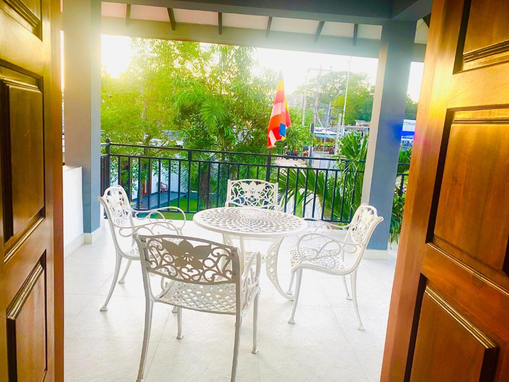 Sahan Tourist House - 2