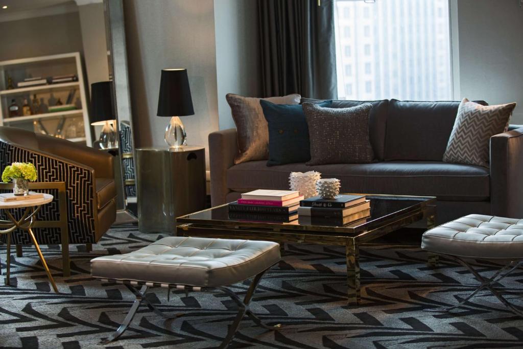 The Allegro Royal Sonesta Hotel Chicago Loop - 