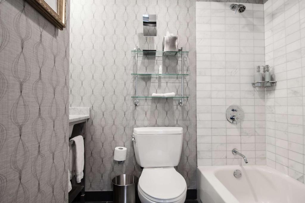 The Allegro Royal Sonesta Hotel Chicago Loop - 