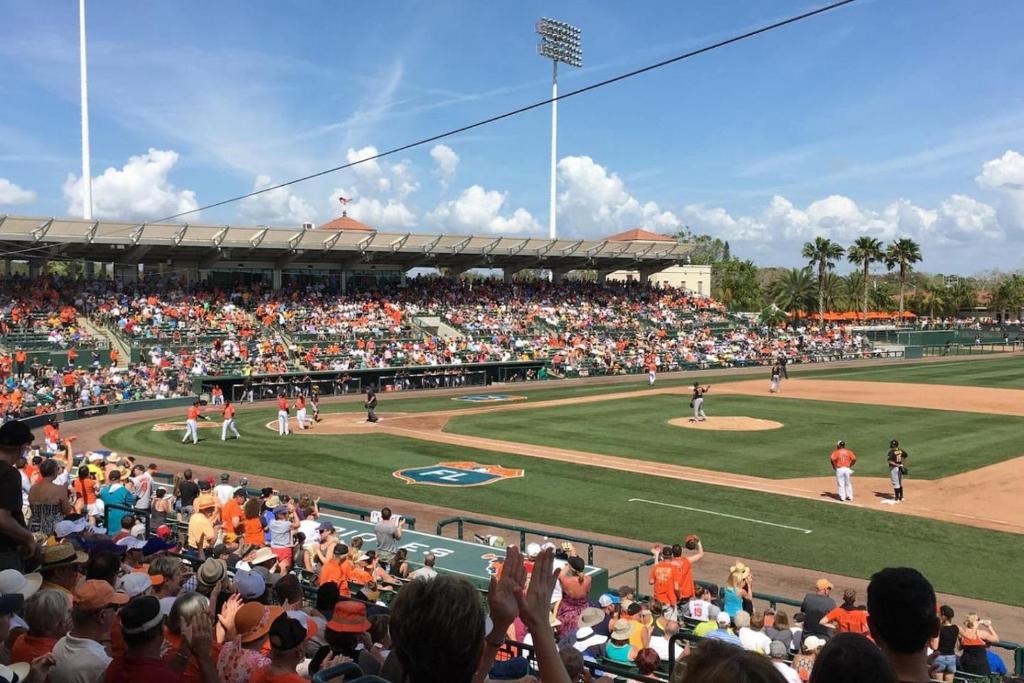 Επισκέπτες που μένουν στο Private Stay Near Ed Smith Stadium-Great Location Rm4 Shared home