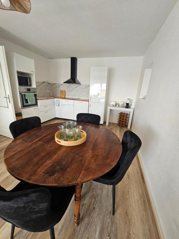 Kuchyň nebo kuchyňský kout v ubytování Appartement dans résidence
