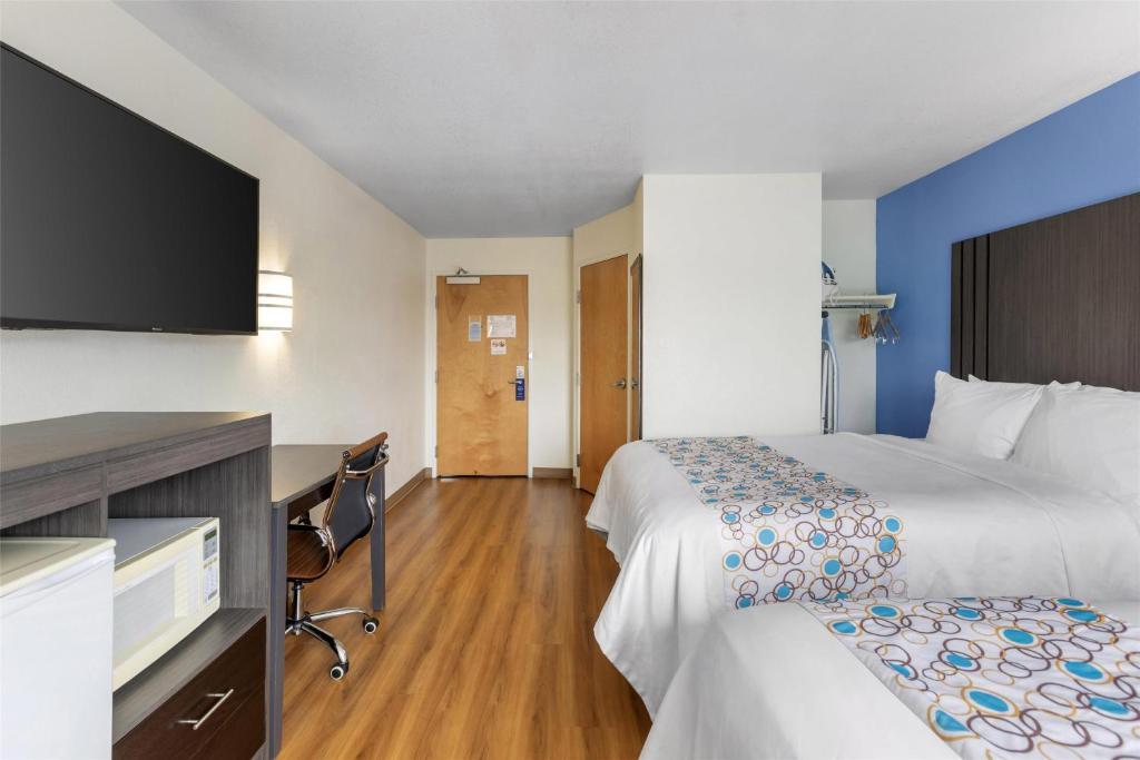 SureStay Plus Hotel by Best Western Niagara Falls East - 