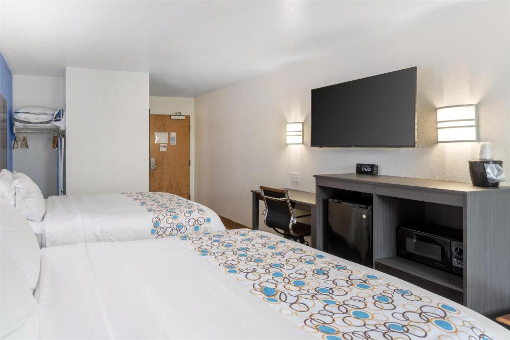 SureStay Plus Hotel by Best Western Niagara Falls East - 