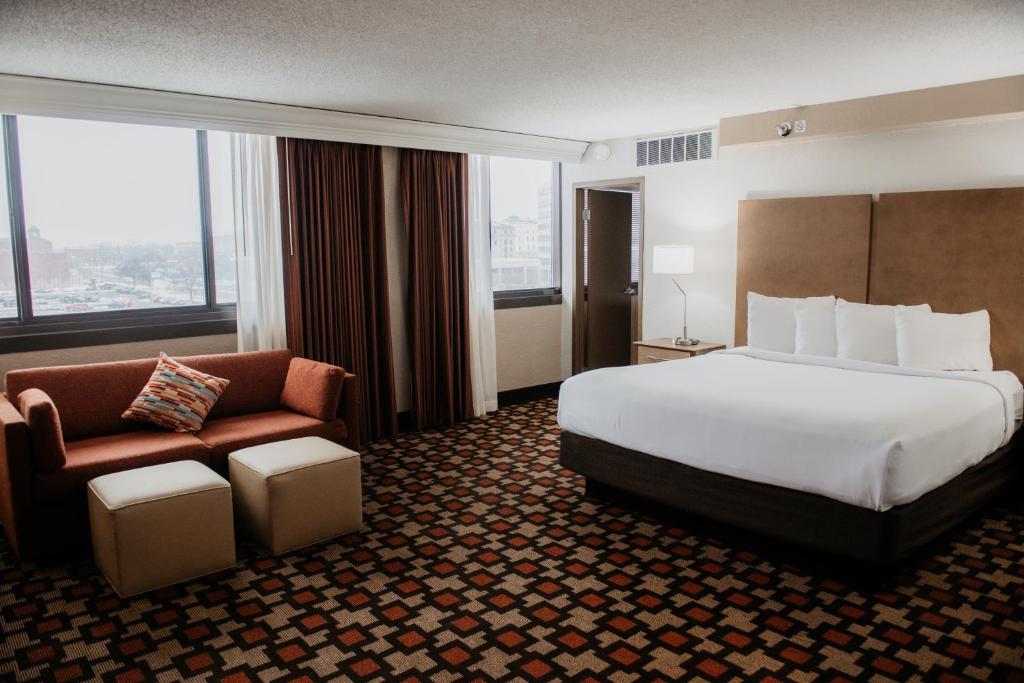 Radisson Hotel St Paul Downtown photo
