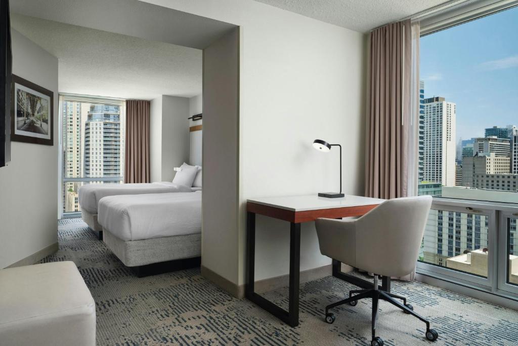 SpringHill Suites Chicago Downtown/River North - 