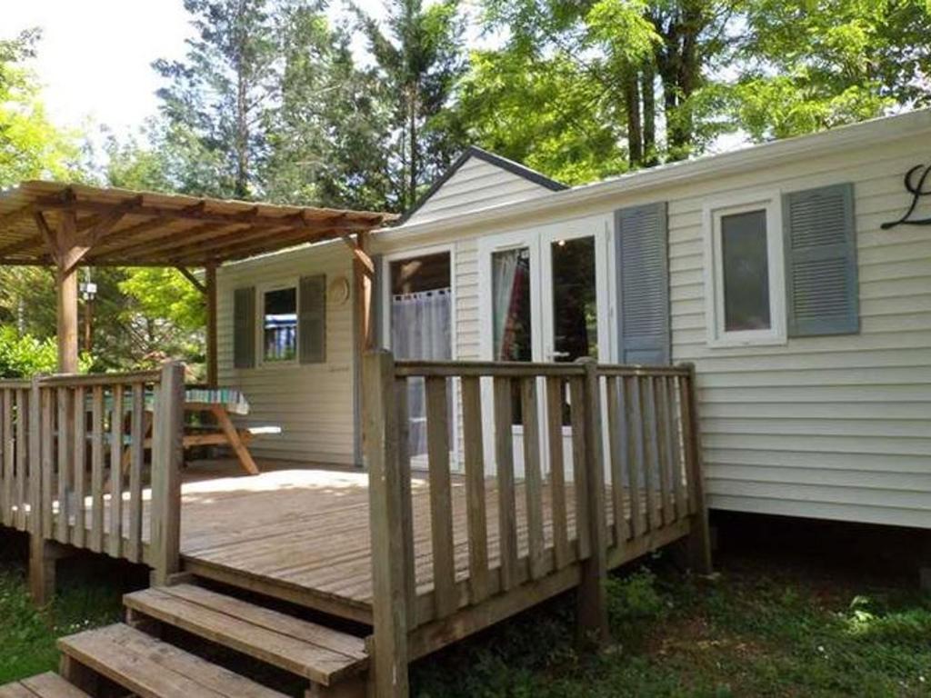 Fotografie z fotogalerie ubytování Mobil home pour 6 personnes avec terrasse - API-1-52-475 v destinaci La Cassagne