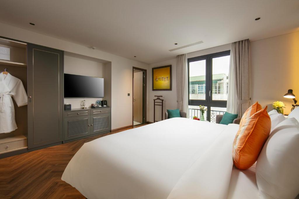 Premier Double City View Room With Bathtub