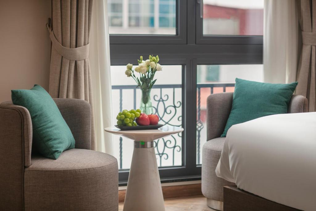 Premier Double City View Room With Bathtub