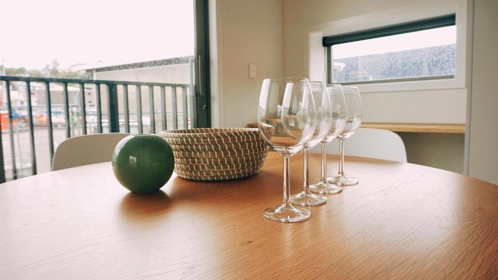 Sunny modern 2br Apartment next to Hospital - Resim 20