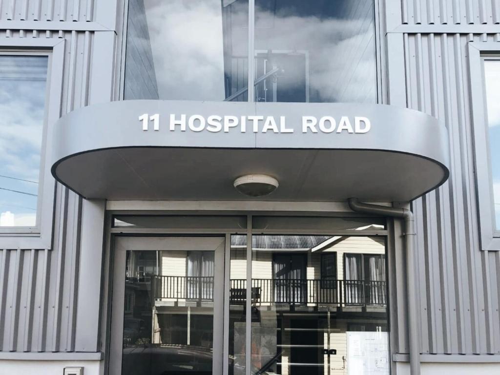 Sunny modern 2br Apartment next to Hospital - Resim 26