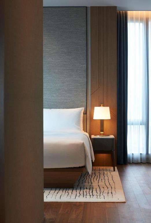 
Two-Bedroom Residence with Green Lung View
