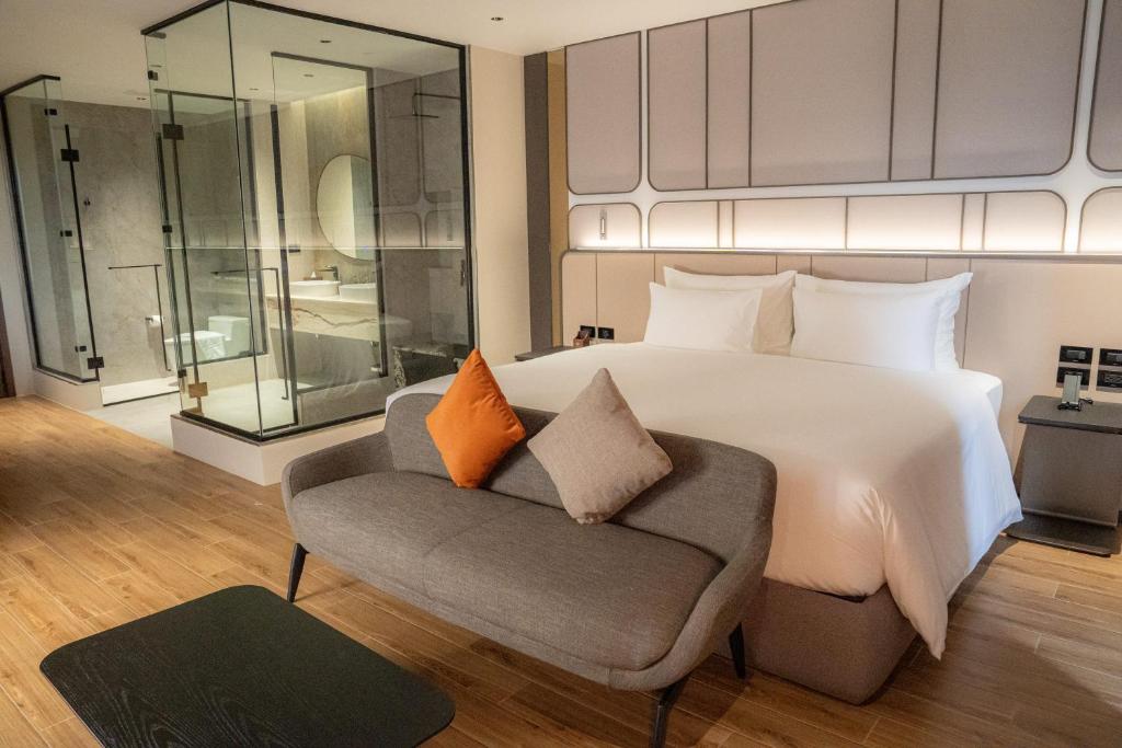 Richmann Resort Hotel Hatyai - JUNIOR SUITE TERRACE ROOM