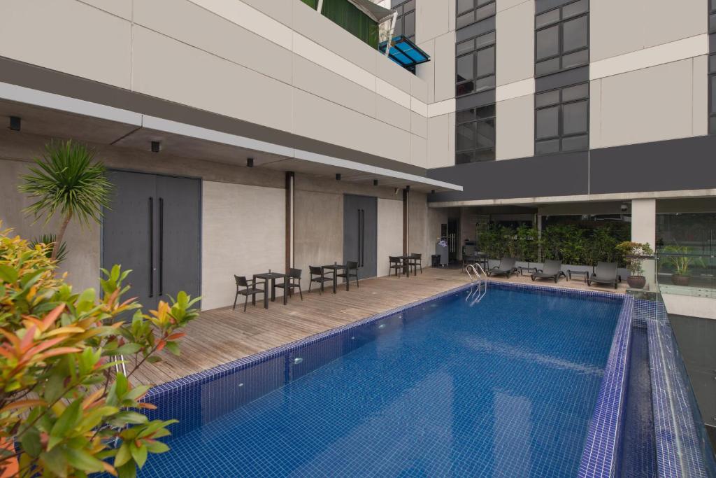 The B Hotel Quezon City photo