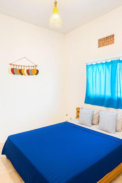 Casa De' Summer Banyuwangi - Queen Room With Shared Bathroom