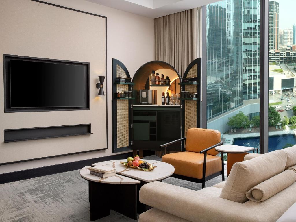 Superior Pool View Room - Image 2