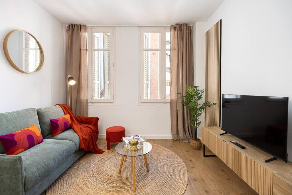 Charming 2br In Trendy Gracia