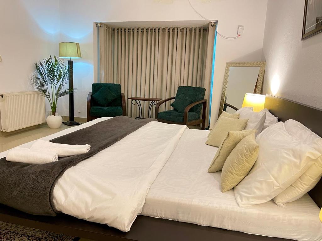 Postel nebo postele na pokoji v ubytování Stylish Retreat - Double Bed 3