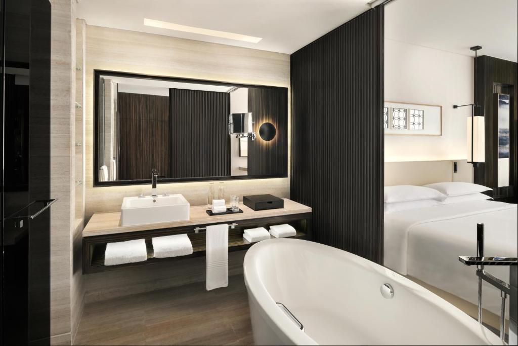Sheraton Grand Hotel, Dubai - Resim 32